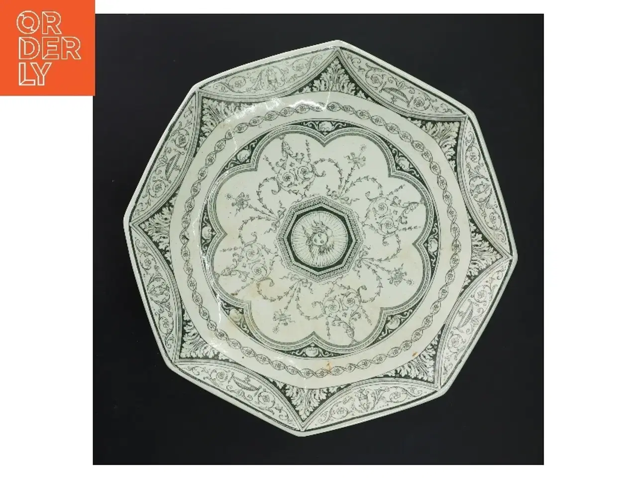 Billede 2 - Dekoreret keramisk kagefad (str. 23,5x14 cm)