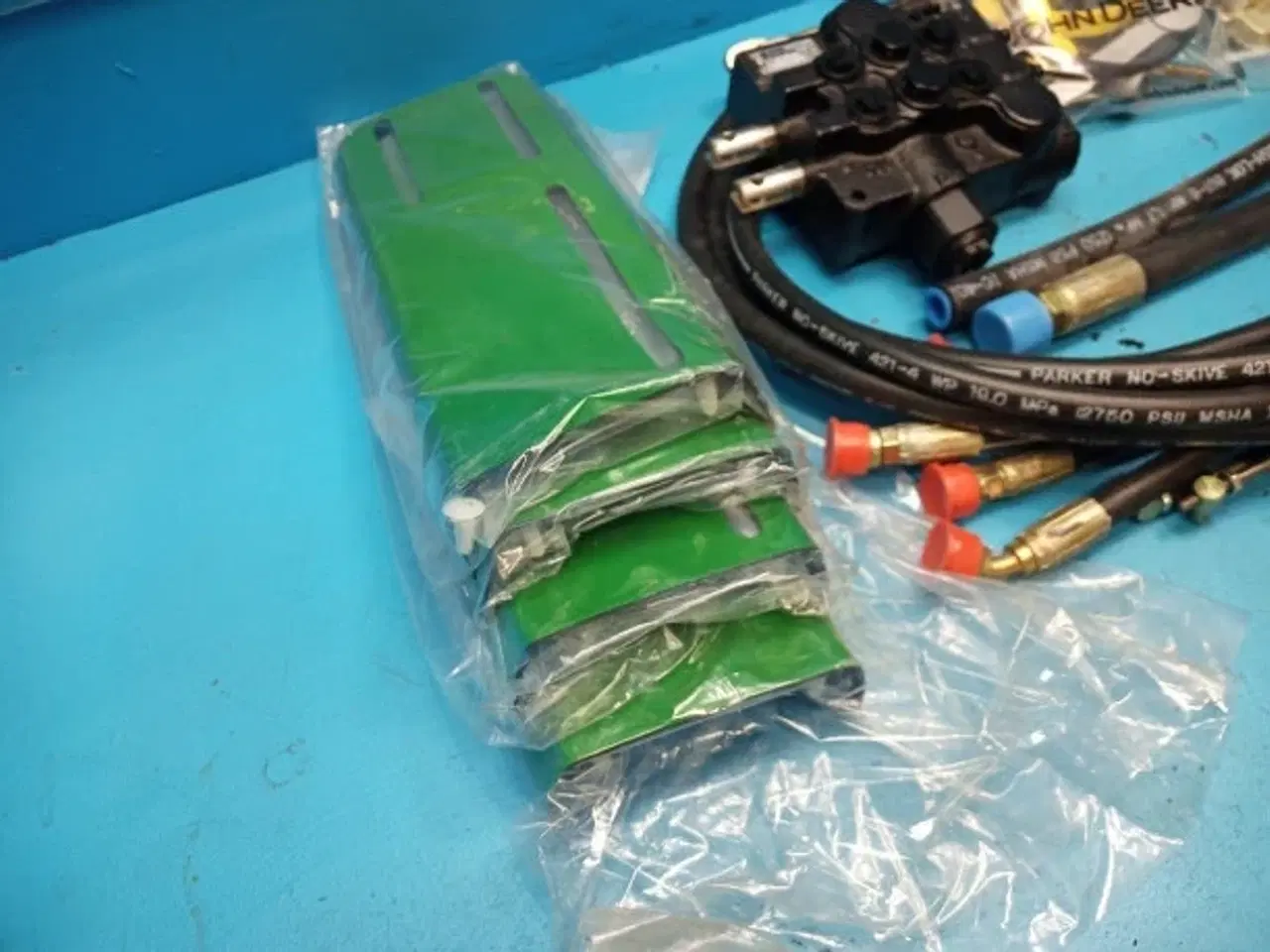 Billede 2 - John Deere 1545 Fjernudtags kit TCB10388