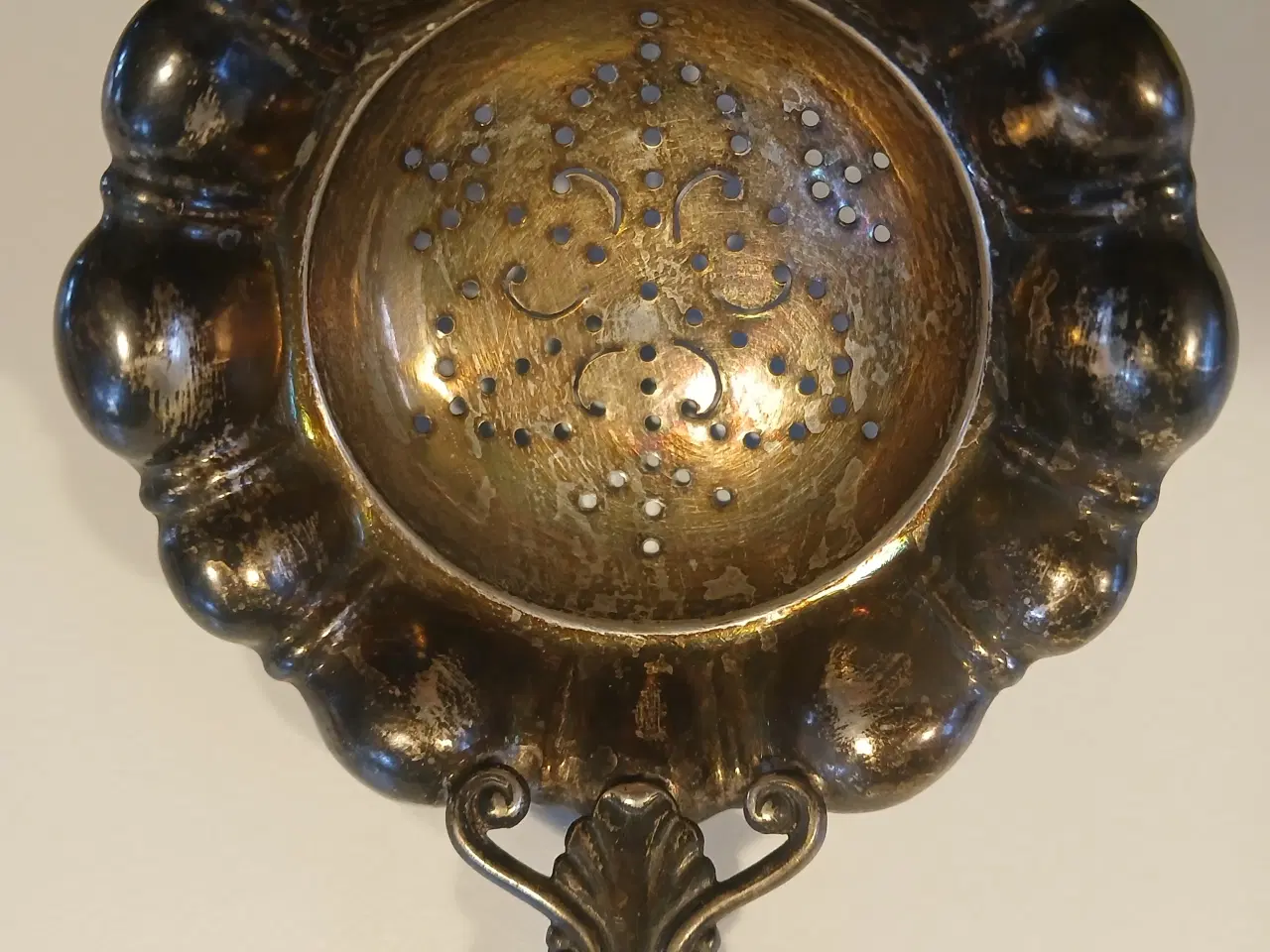 Billede 2 - Antik sølv tesi med ibenholtskæfte