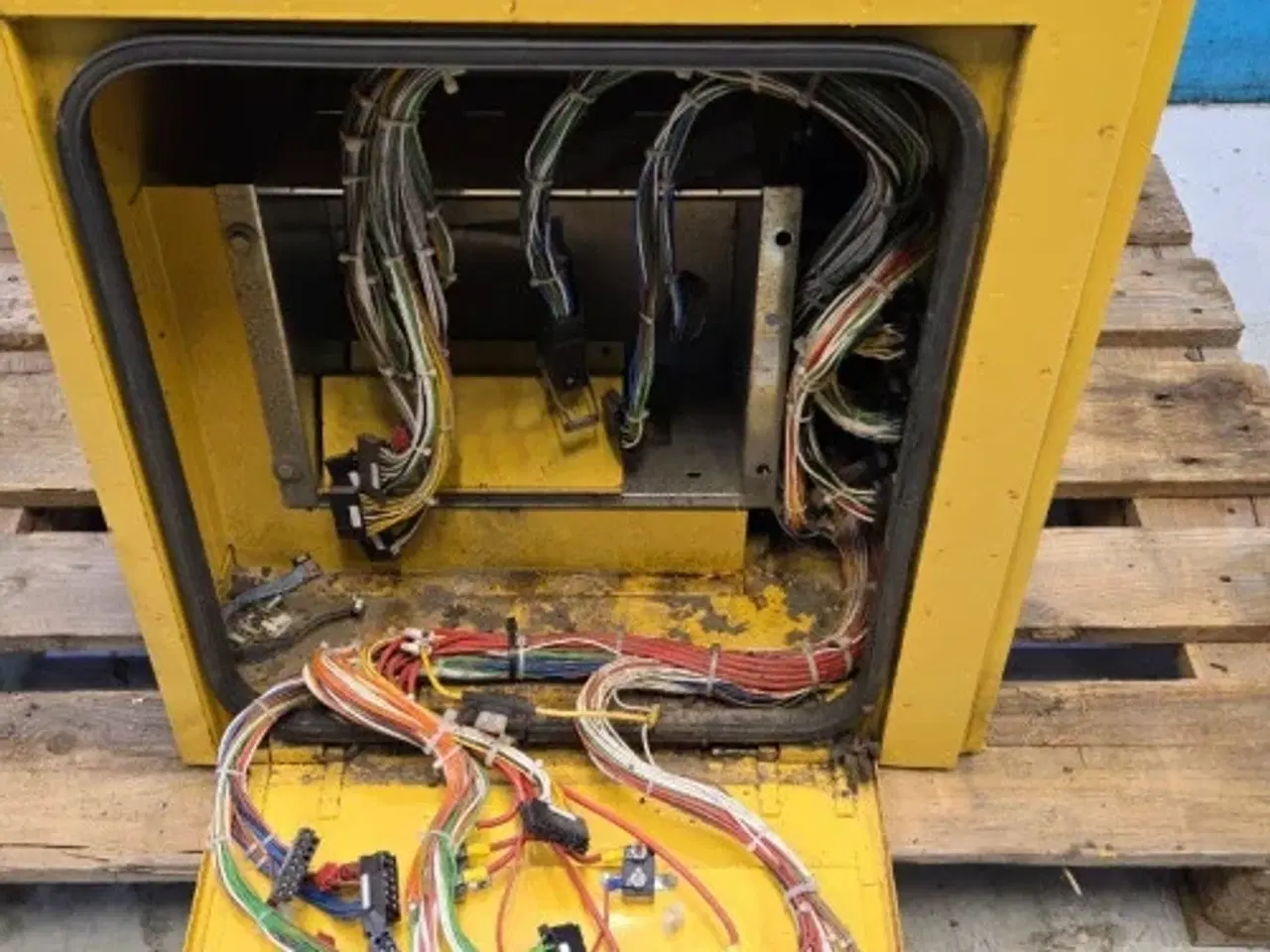 Billede 5 - New Holland TX68 Kassepanel 84001523