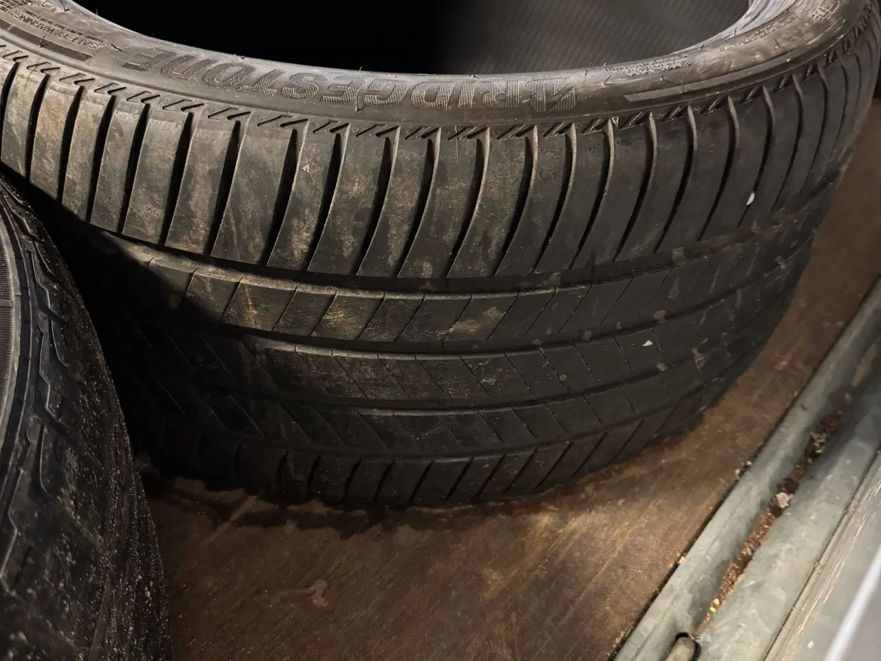 Billede 4 - Bridgestone 295/35-21