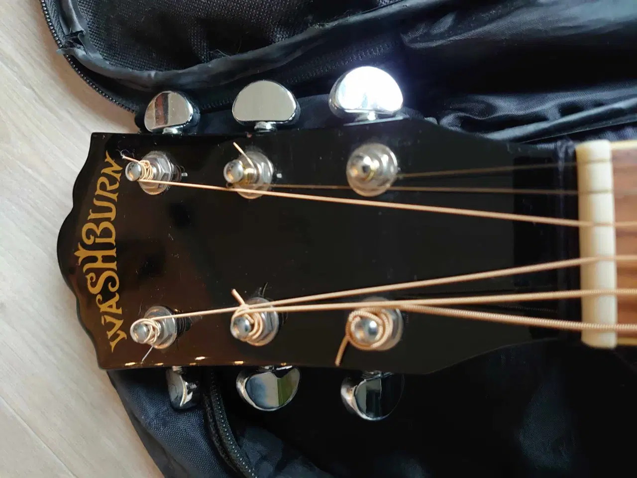 Billede 4 - Washburn guitar sælges