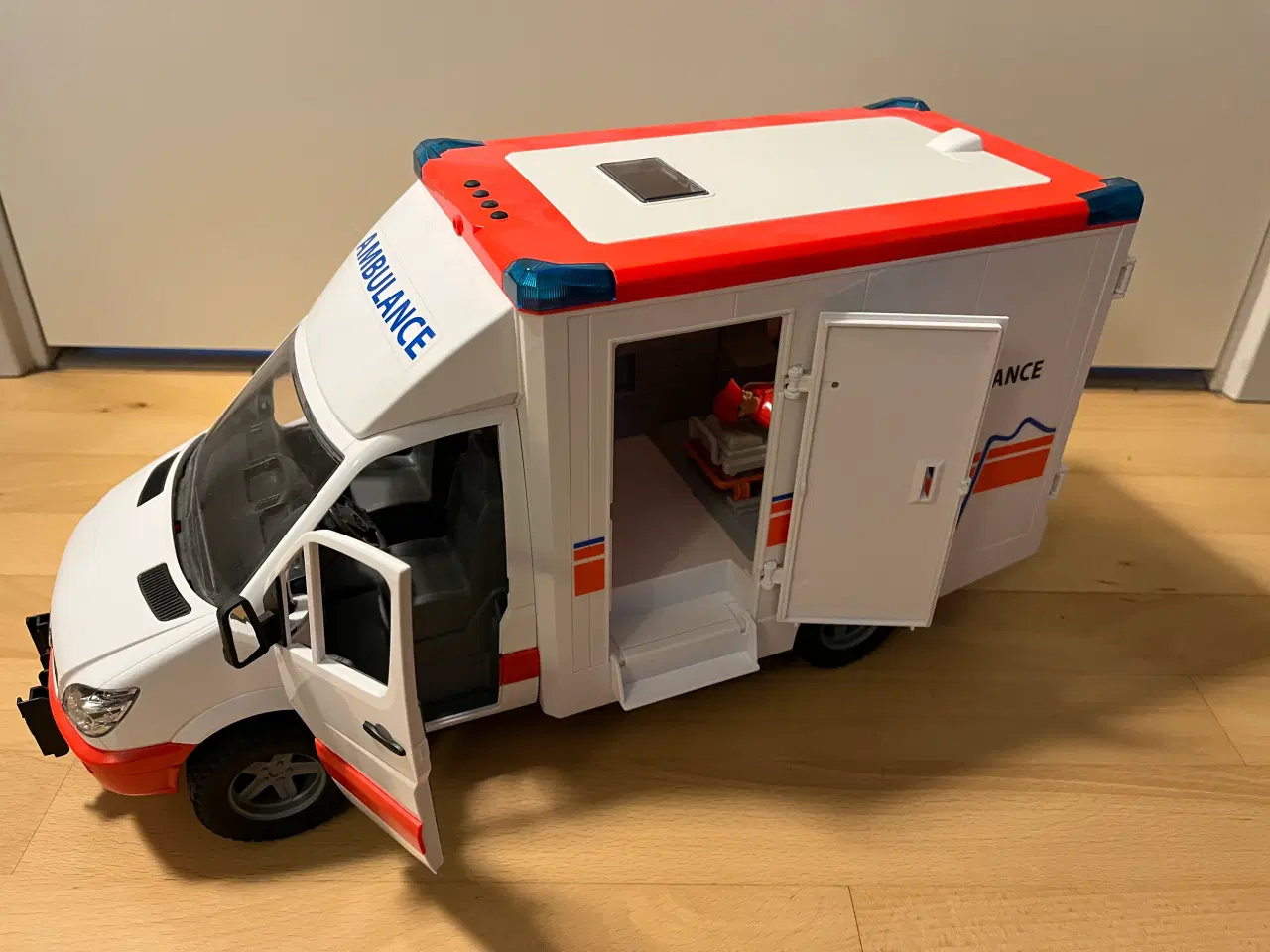 Billede 3 - Bruder ambulance