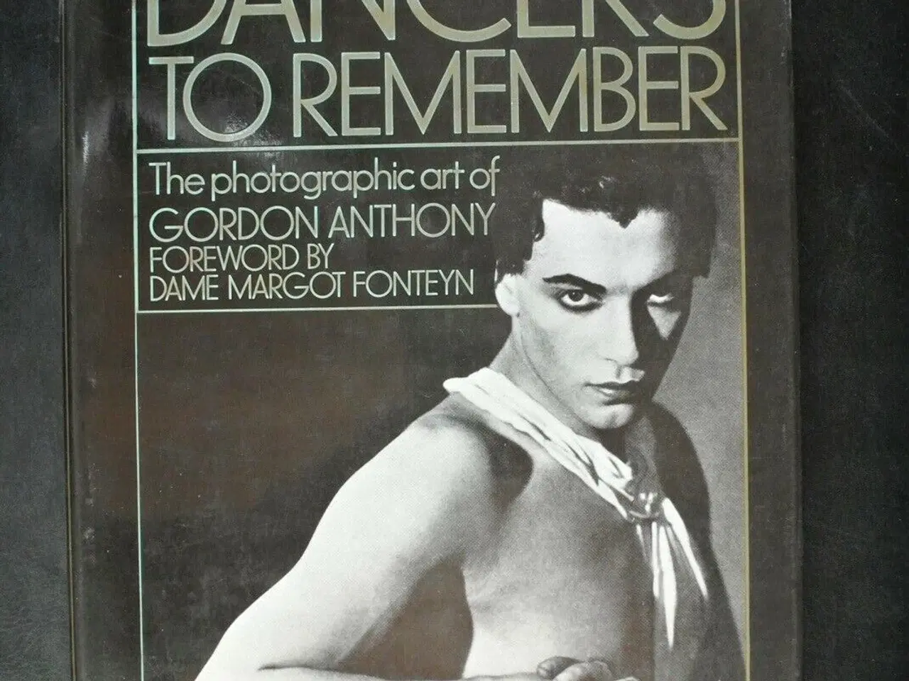 Billede 1 - dancers to remember, photographs by gordon anthony