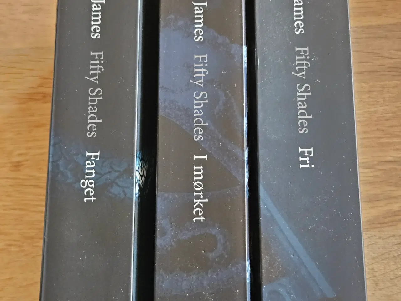 Billede 8 - FIFTY SHADES TRILOGIEN AF EL JAMES 