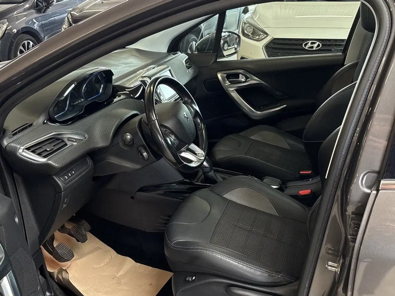 Billede 5 - Peugeot 2008 1,6 BlueHDi Desire Sky 100HK