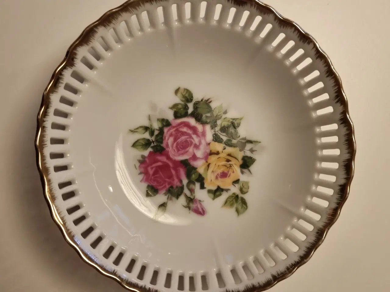 Billede 1 - Lille dekorativ skål 