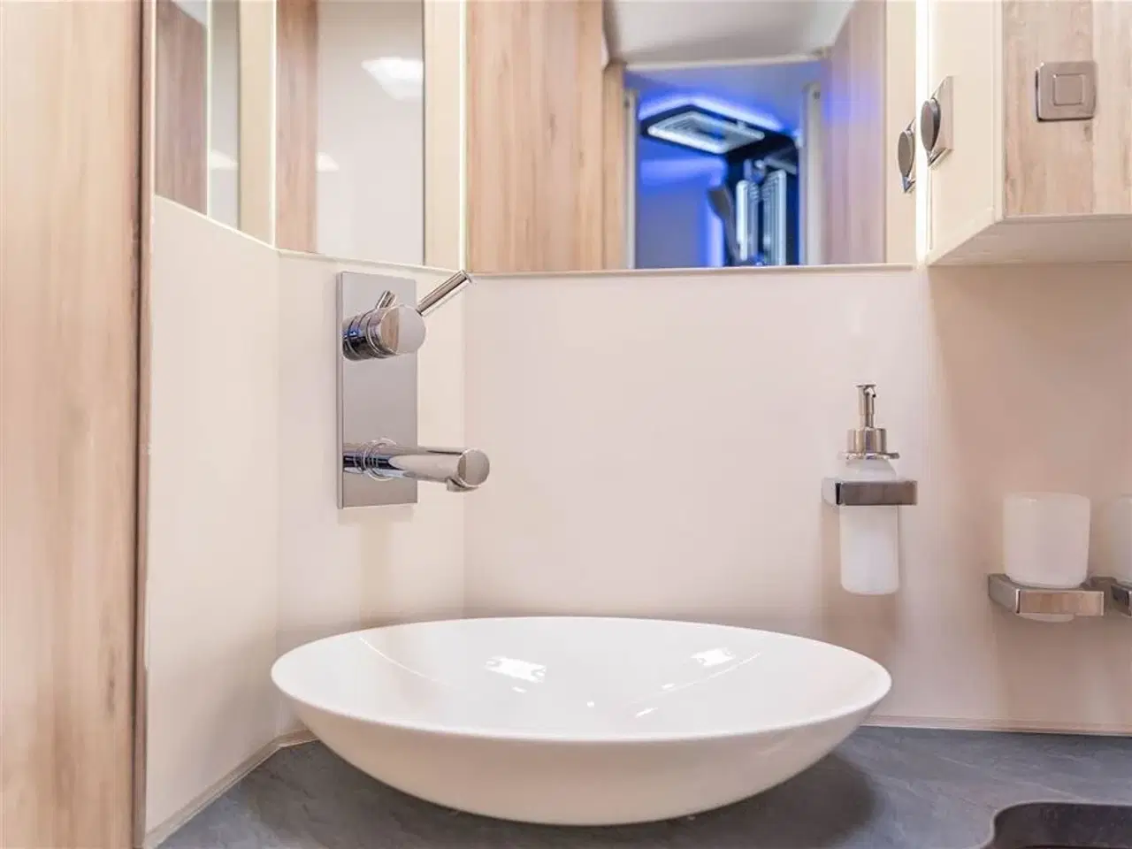 Billede 25 - 2022 - Euramobil Integra Line 720 EF   Tysk kvalitet og luksus