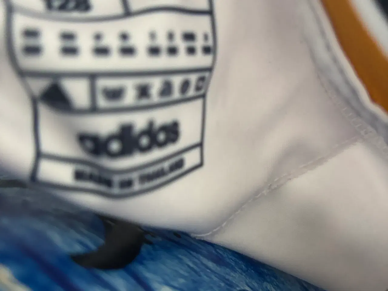 Billede 6 - Adidas Real Madrid Fodboldtrøje – Str. 128– Hvid 