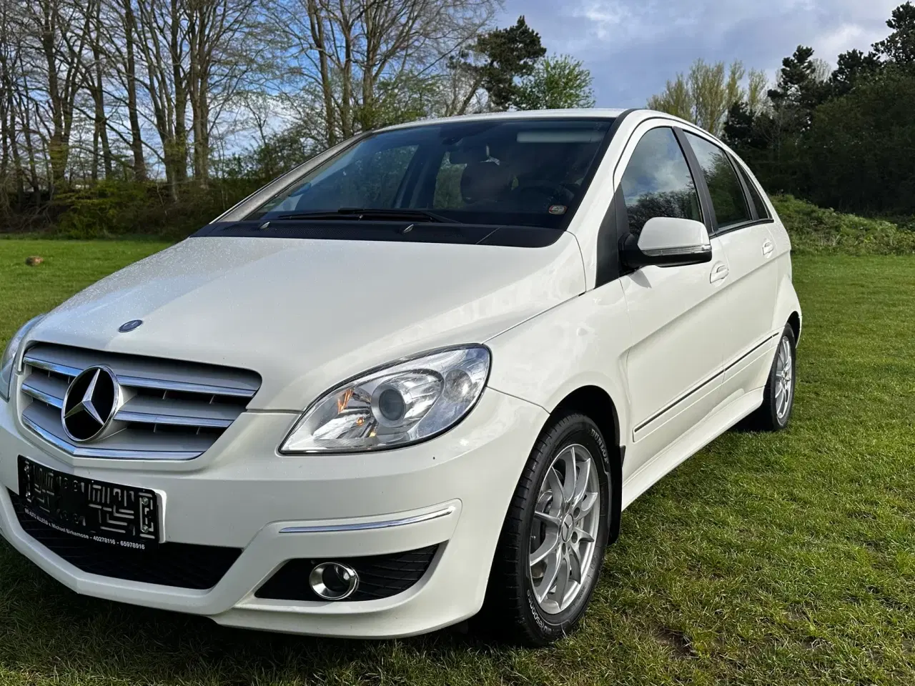 Billede 1 - Flot velholdt Mercedes, bliv billigt kørende.