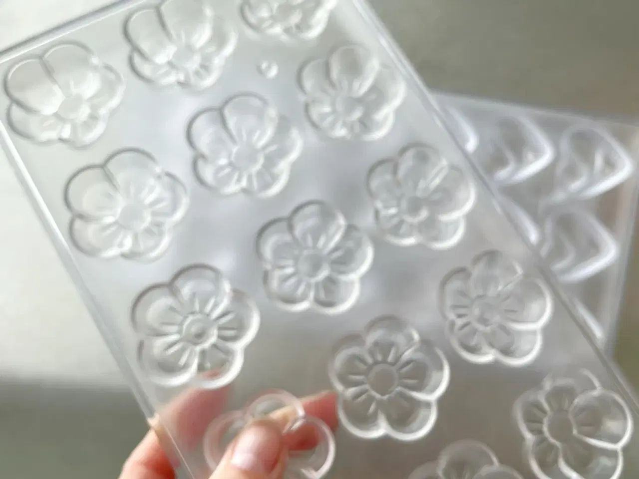 Billede 5 - 3 chokoladeforme i polycarbonat, hjerter og blomst