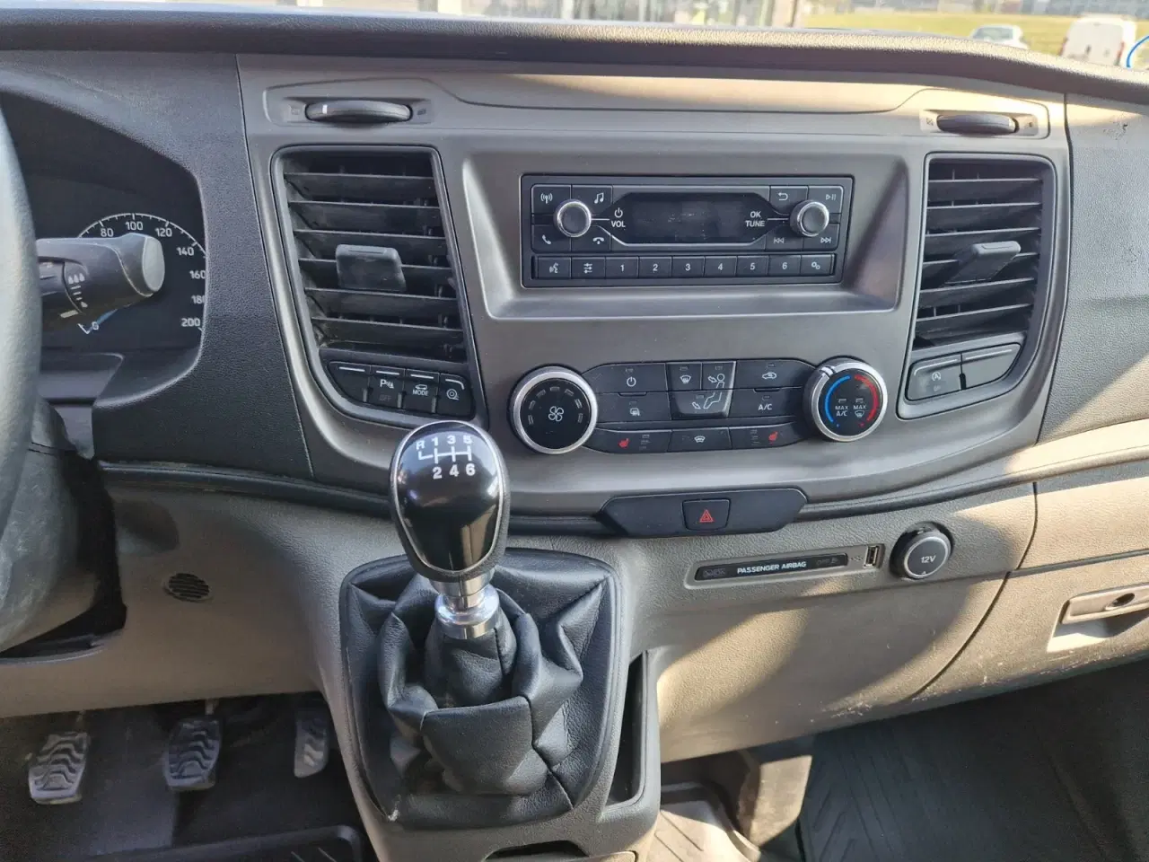 Billede 8 - Ford Transit Custom 300L 2,0 TDCi 130 Trend Mandskabsvogn