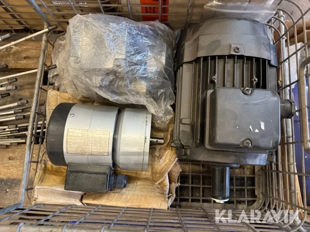 Billede 6 - Landbrugs tilbehør - Mælkestander LOT