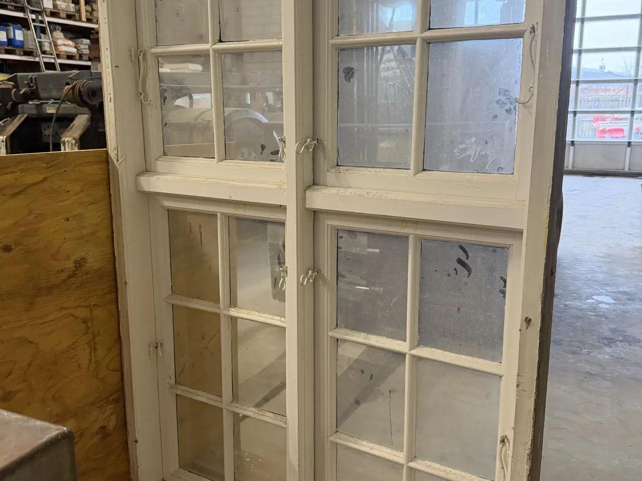 Billede 4 - Sprossede vinduesparti i portrætbog/hvid