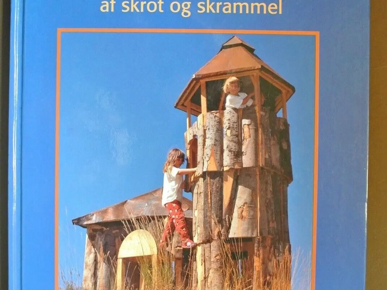 Billede 1 - huler og hytter af skrot og skrammel, af anette ho