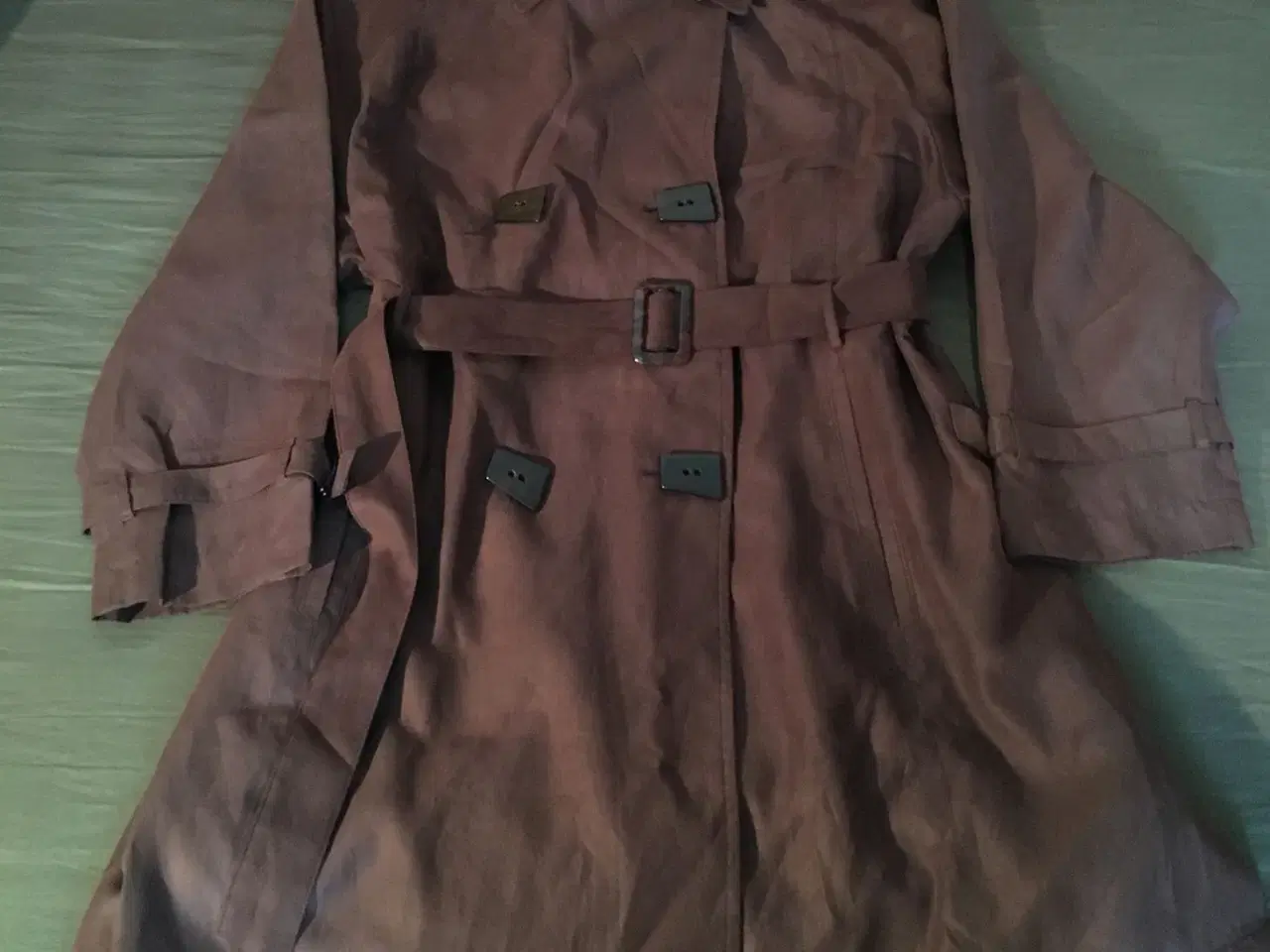 Billede 7 - Lækker mørkebrun frakke til salg