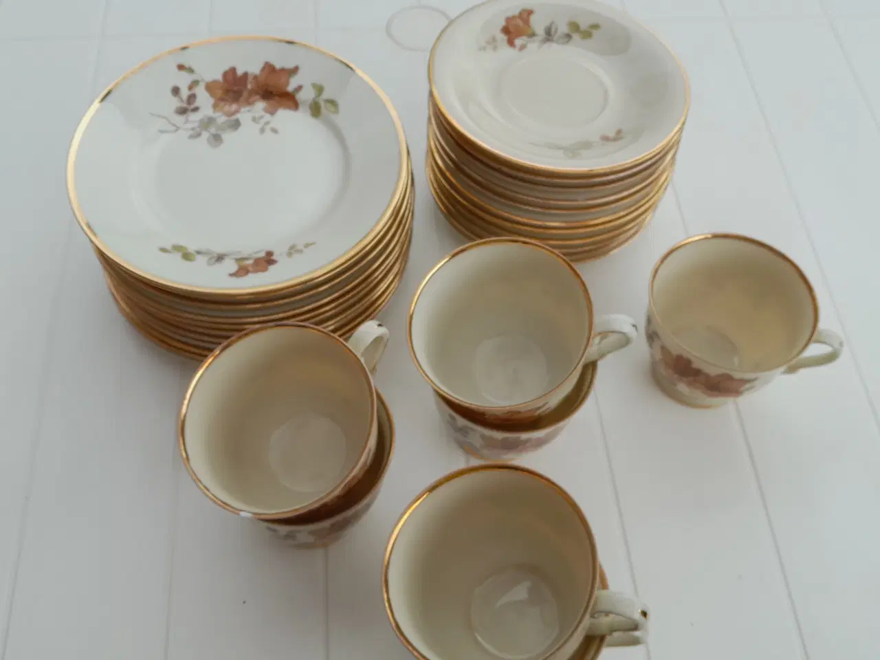 Billede 2 - Kaffestel Kjøbenhavns Porcellains Maleri
