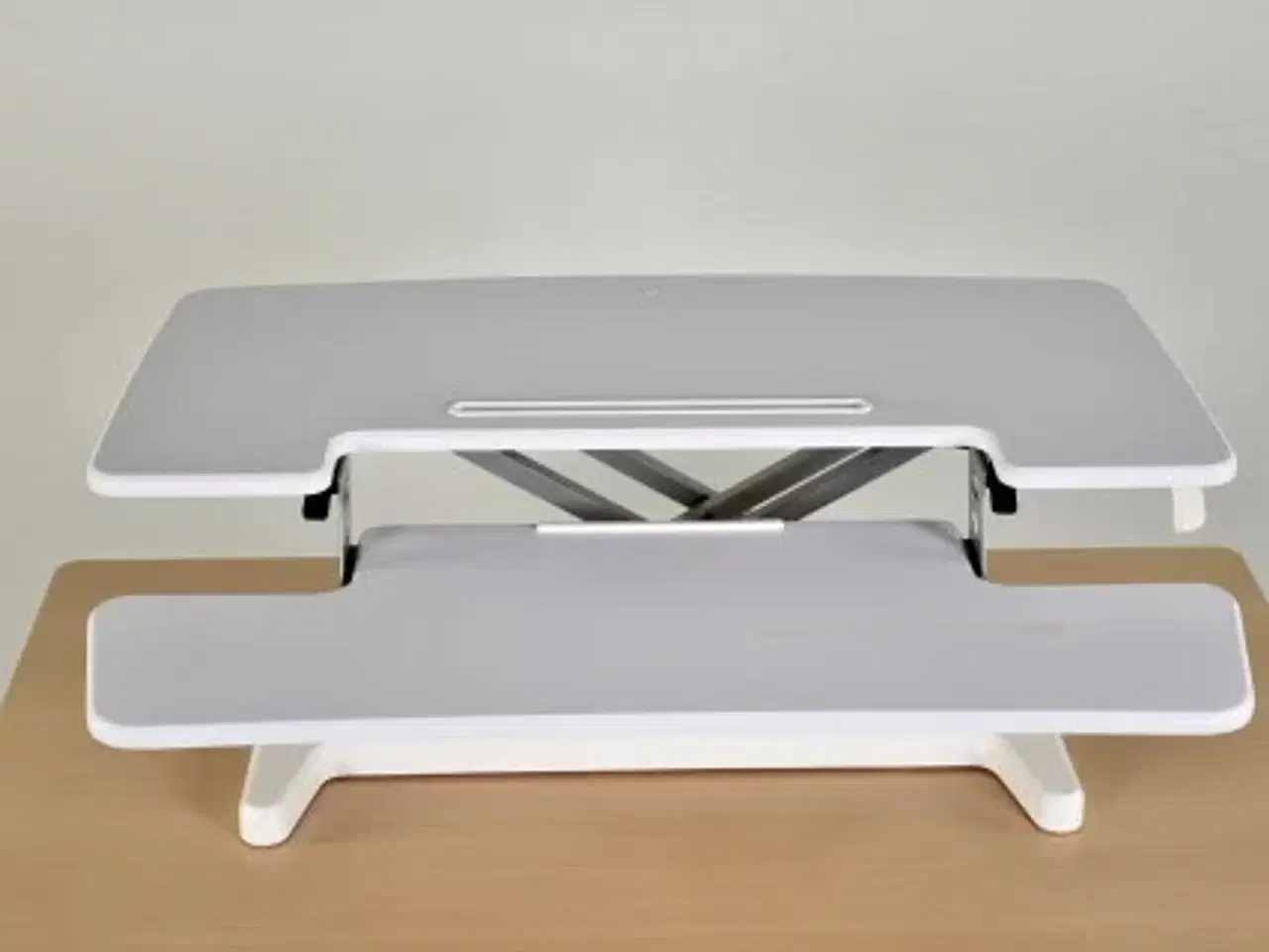 Billede 2 - Sit-stand desk riser - omdan dit bord til et hæve-/sænkebord
