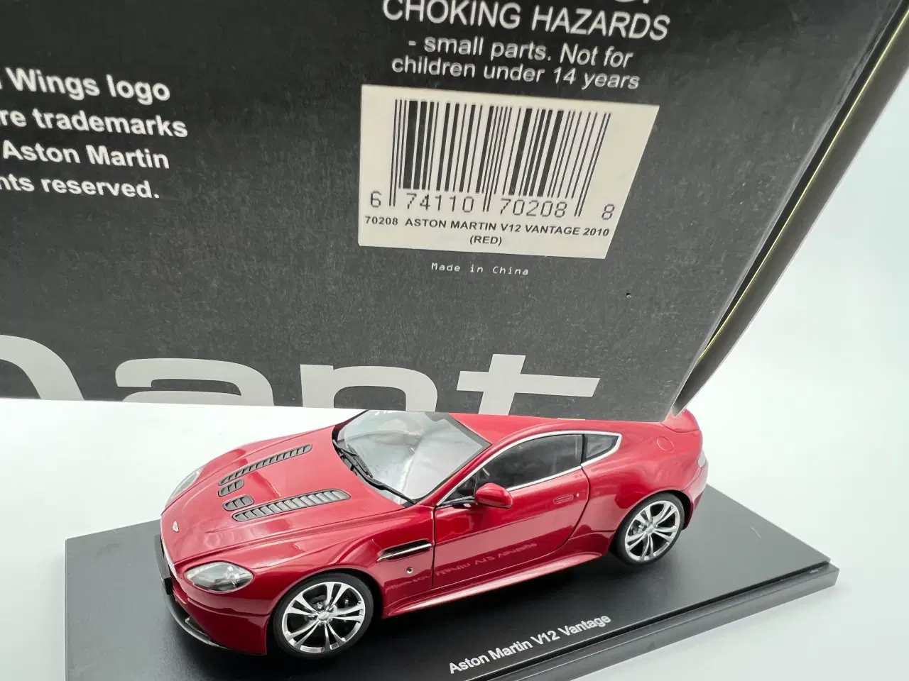 Billede 9 - 2010 Aston Martin V12 Vantage AUTOart - 1:18