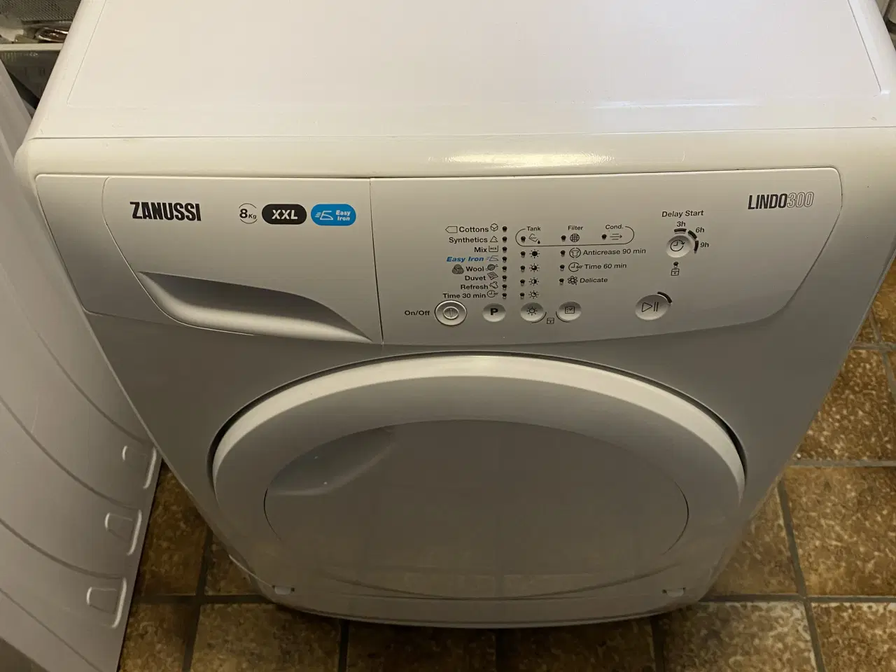 Billede 13 - Tørretumbleren : vaskemaskinen 