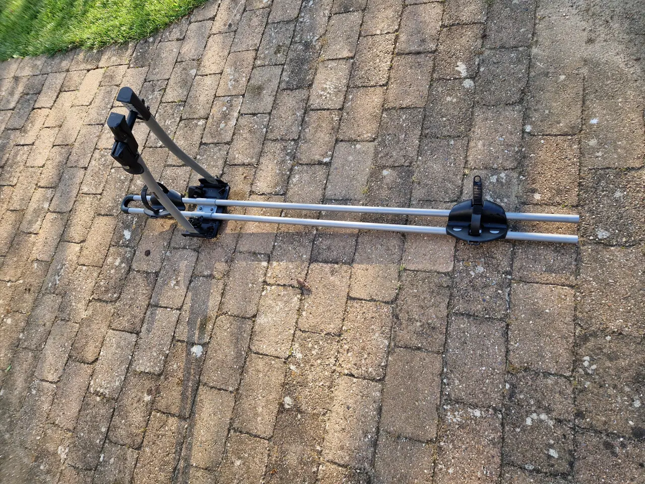 Billede 3 - Thule cykel holder til tag.