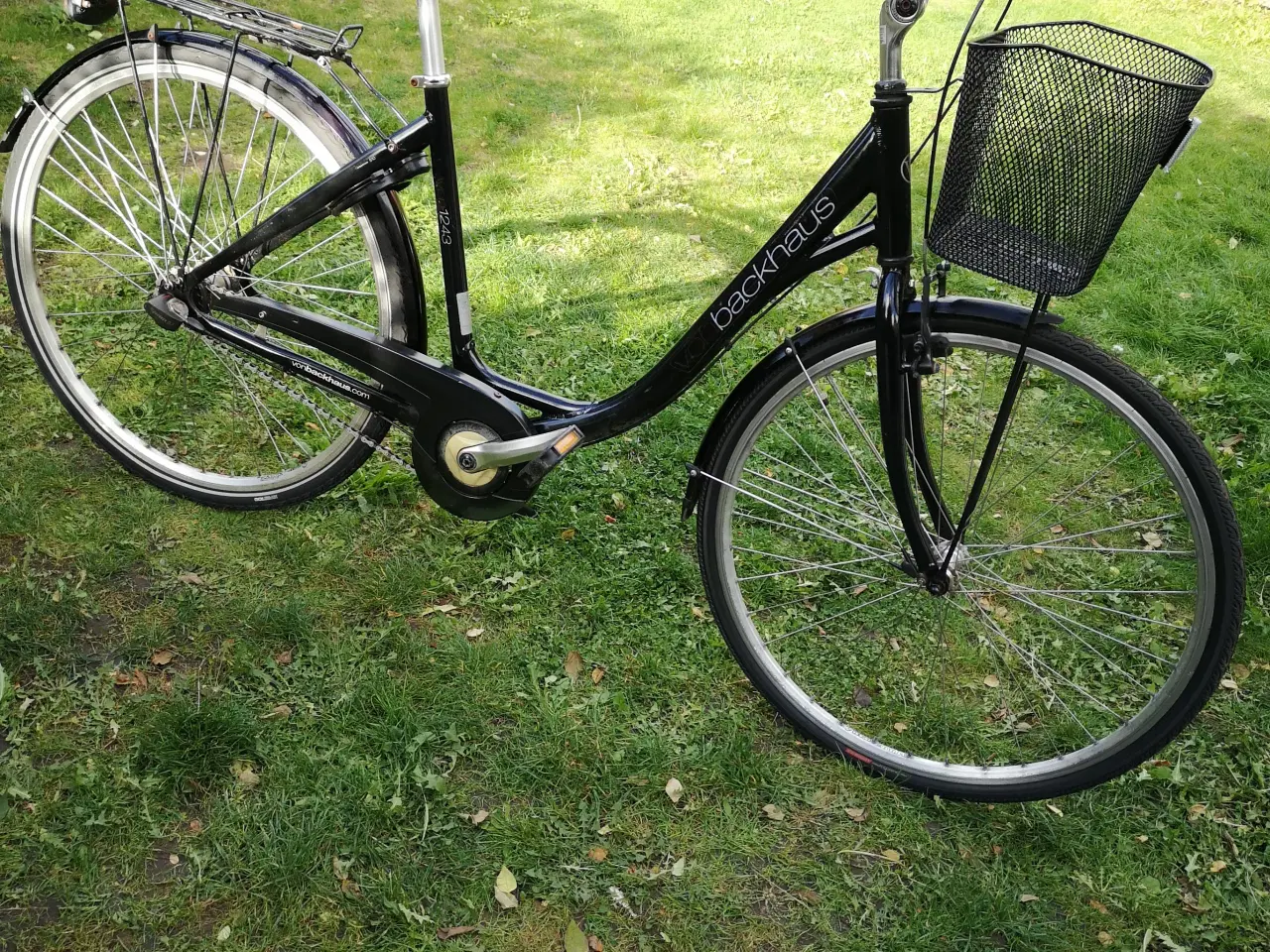 Billede 1 - Vonbackhaus 28"  51" cm høj 7 gear.  Ny kæde.  Nyt