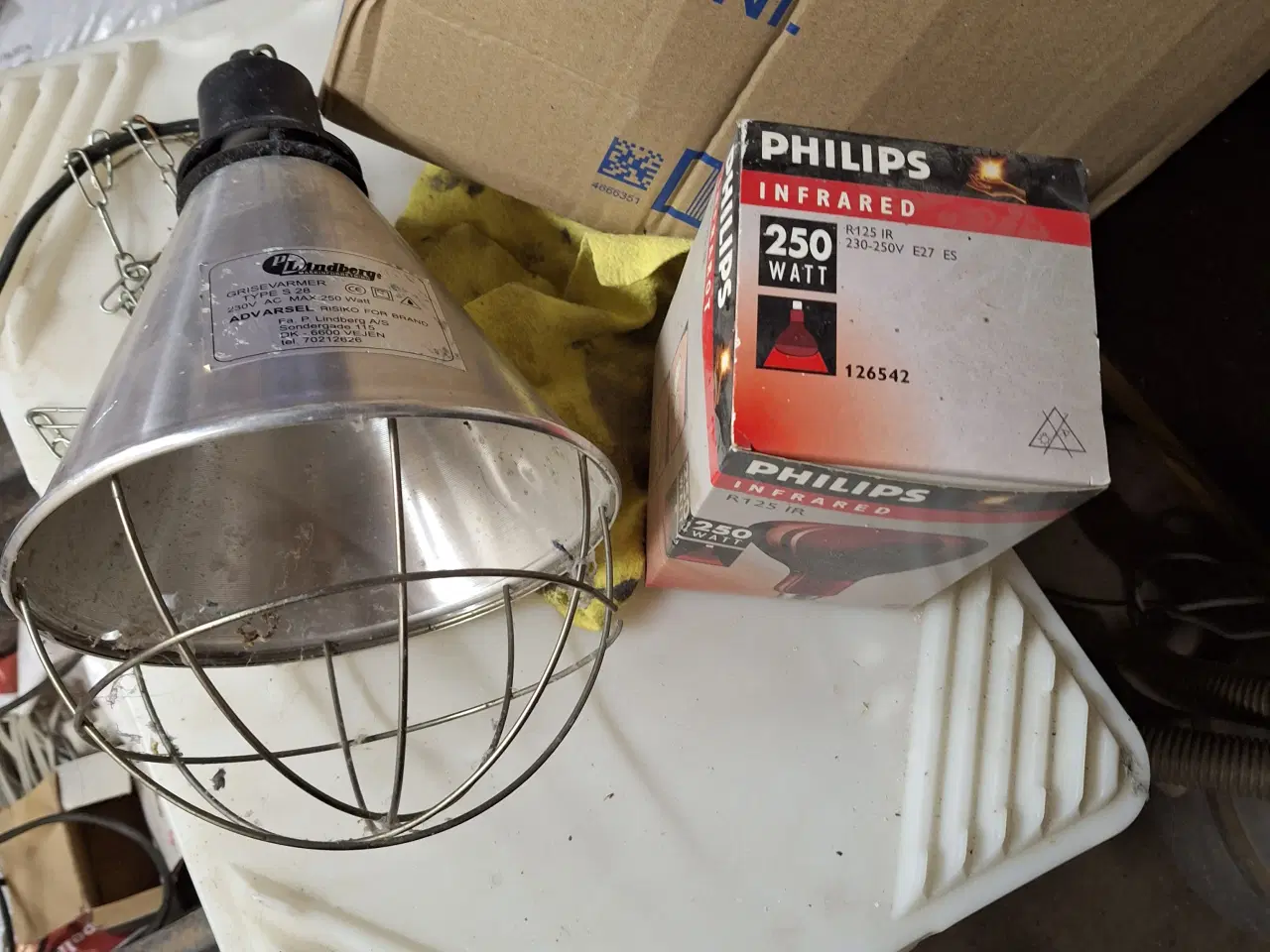 Billede 1 - Varmelampe 250 Watt + pære
