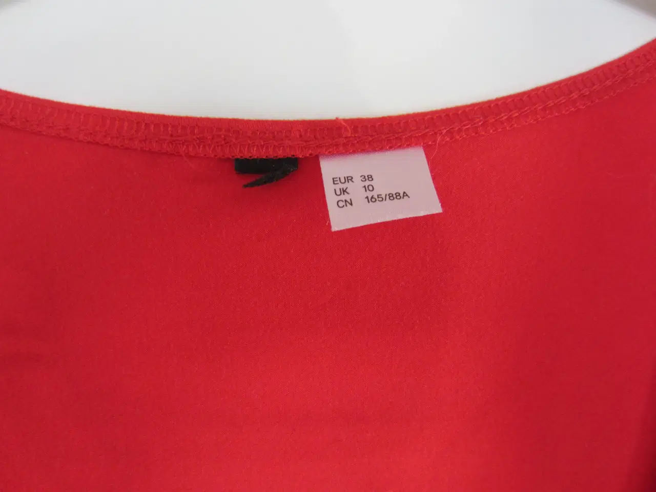 Billede 5 - Flot rød kjole i str. 38