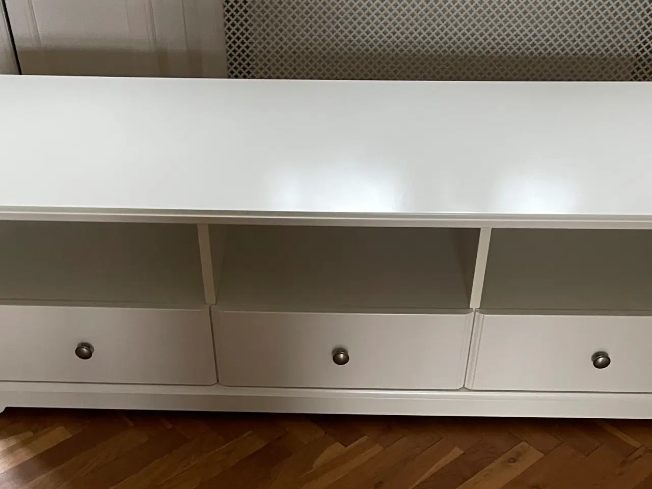 Billede 1 - TV møbel LIATORP IKEA