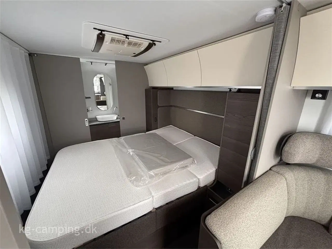 Billede 9 - 2022 - Adria Alpina 663 HT   Luksus, komfort og vinterklar design – perfekt til helårscamping