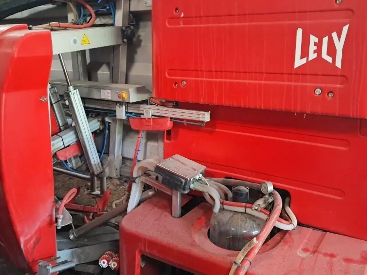 Billede 4 - Lely Astronaut Malkerobotter