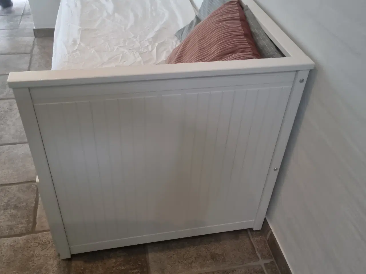 Billede 2 - Hemnes seng fra Ikea