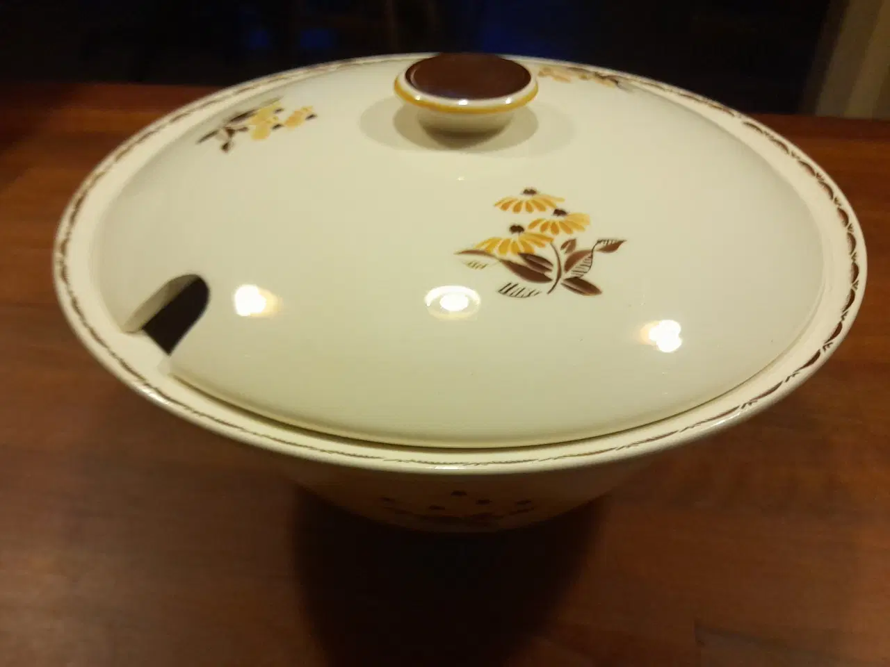 Billede 5 - Terrin + fad, Birthe Aluminia.