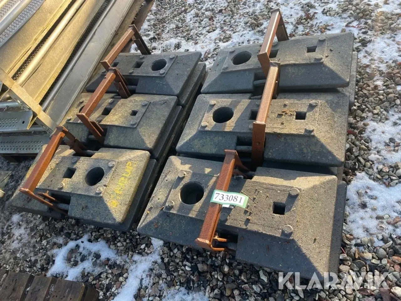 Billede 9 - Fødder til hegn 12 styk