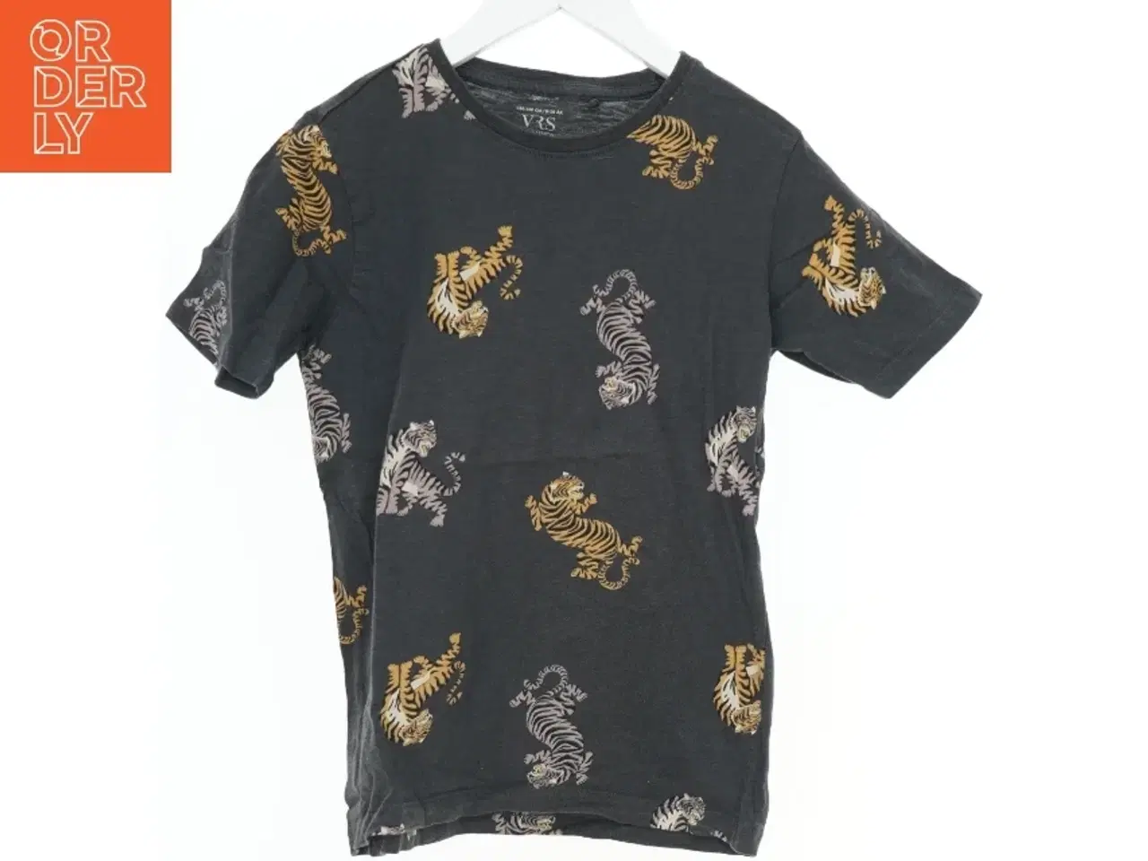 Billede 1 - T-shirt med tigermønster fra VRS (str. 134)
