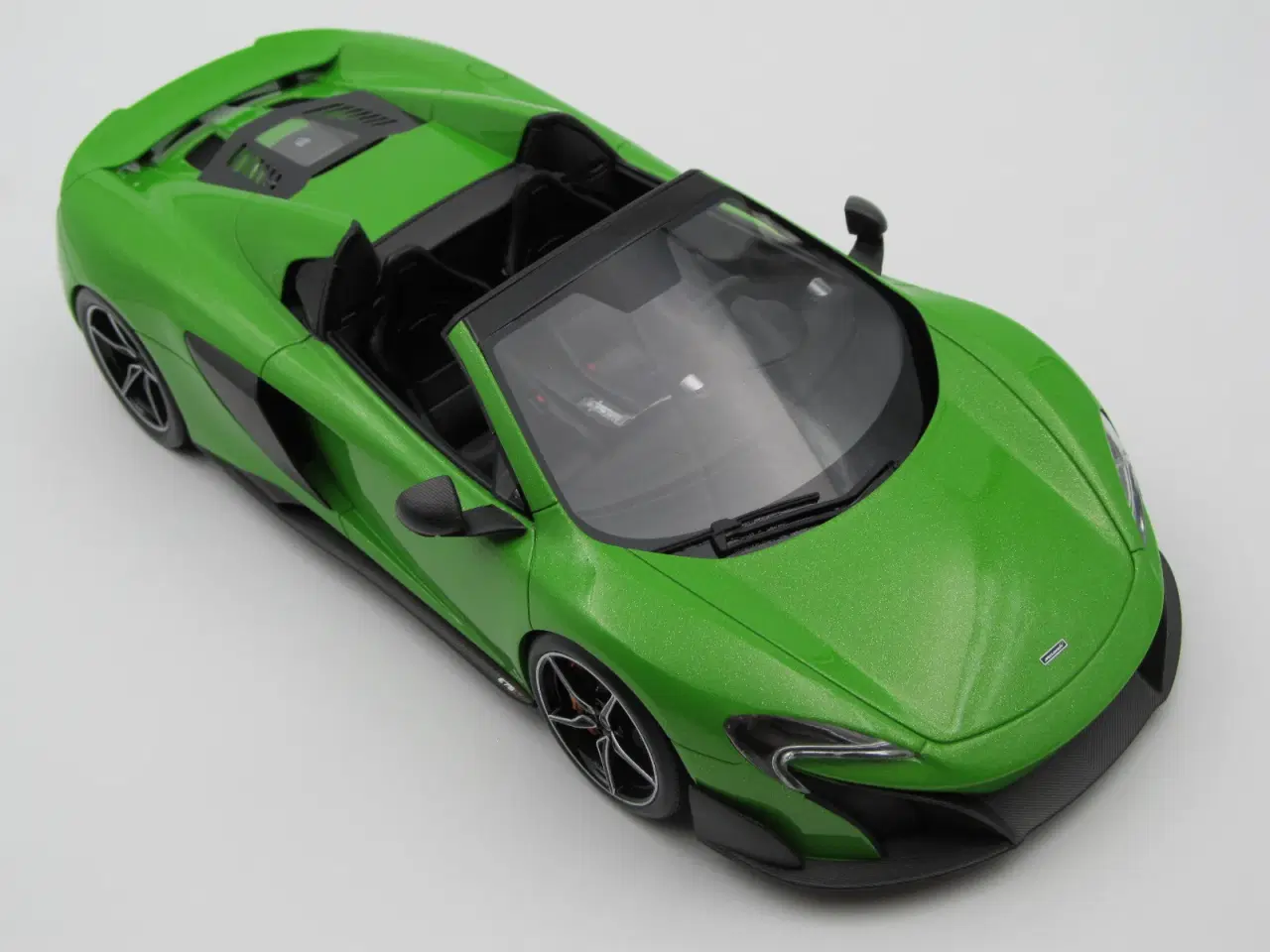 Billede 6 - 2015 McLaren 675LT Spyder - TopSpeed - 1:18