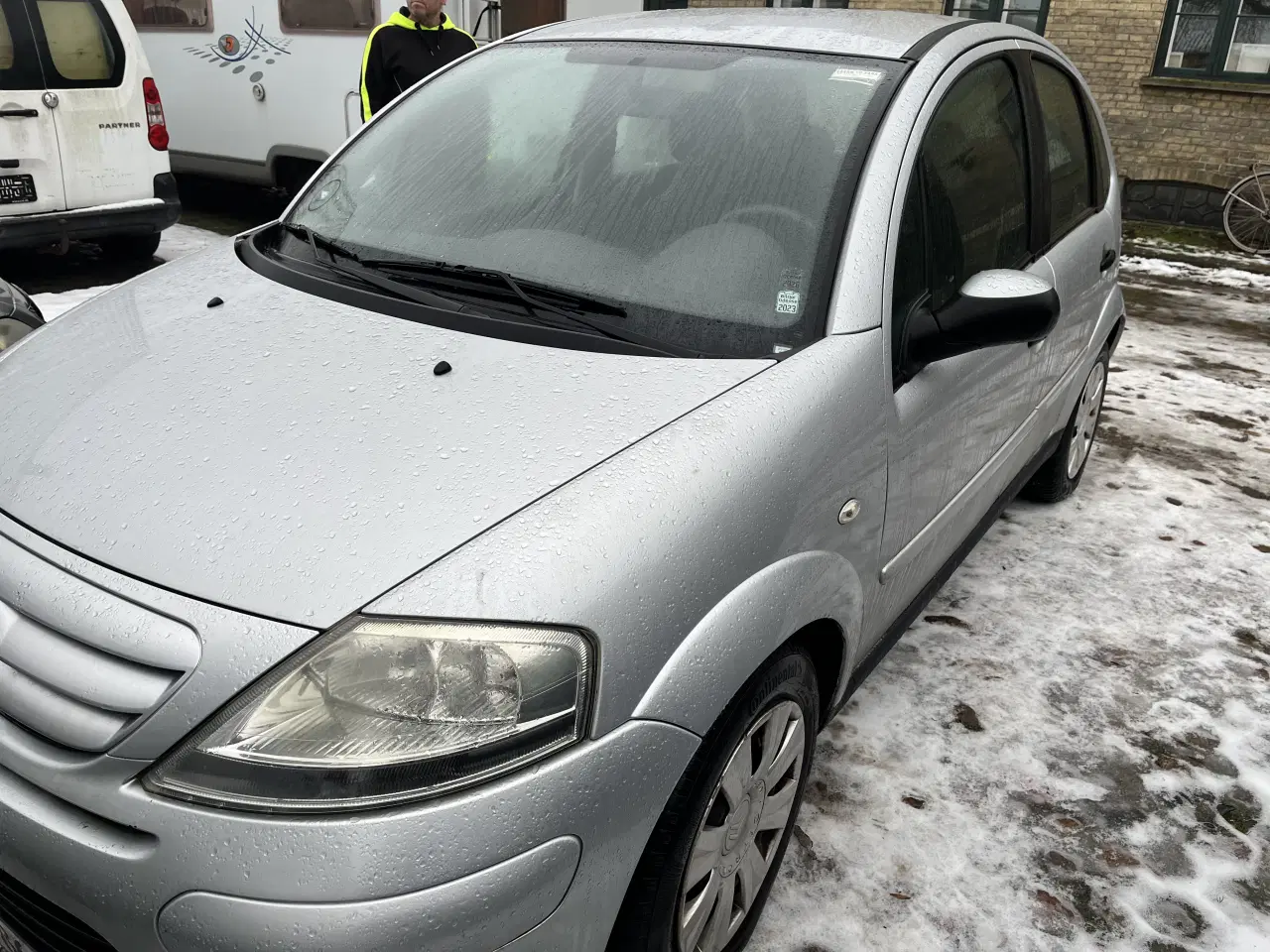 Billede 3 - Rigtigt fin c 3 benzin kører perfekt 