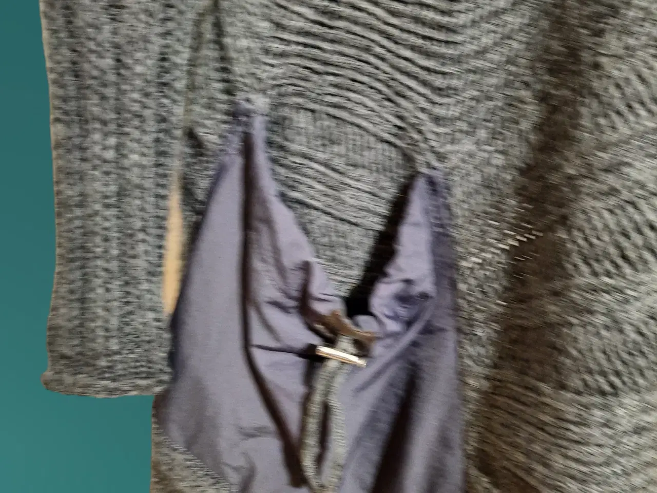 Billede 3 - ulden strik cardigan grå blå str L