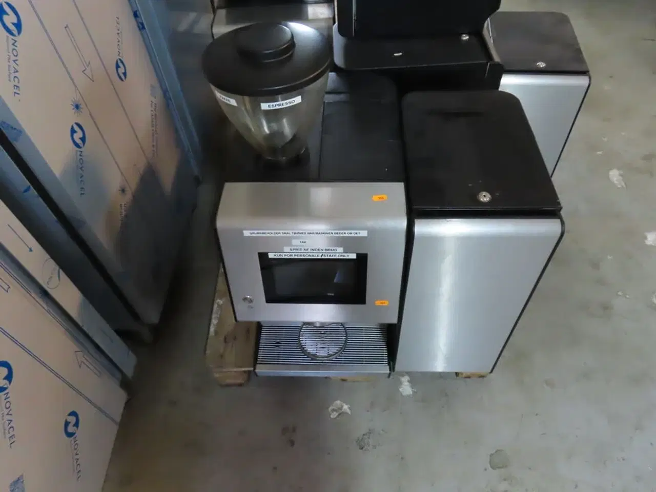Billede 5 - Kaffemaskine inkl mælkekøler