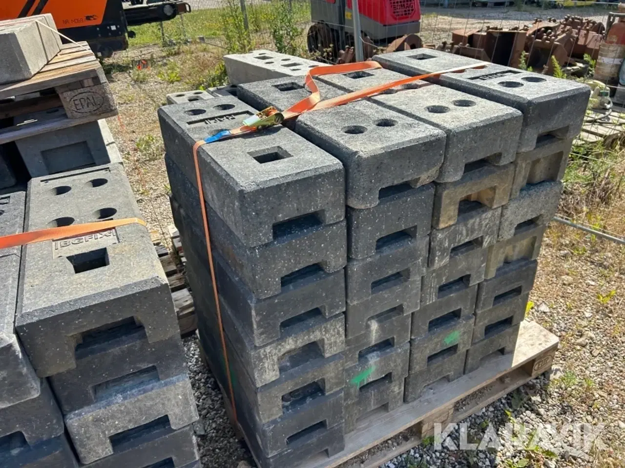Billede 12 - Byggehegns fødder 9 paller