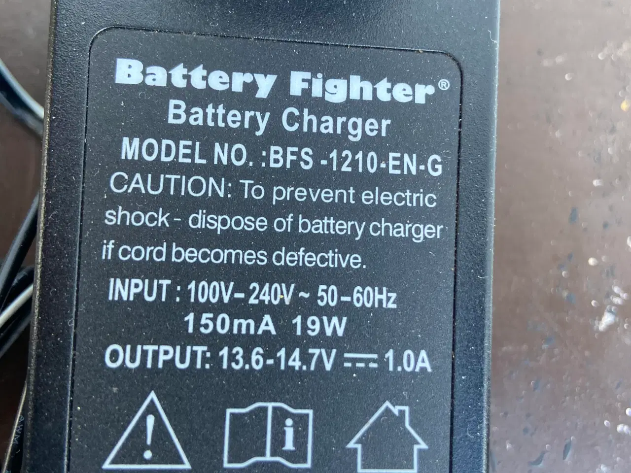 Billede 2 - Stiga. Oplader til Havemaskine batteriet