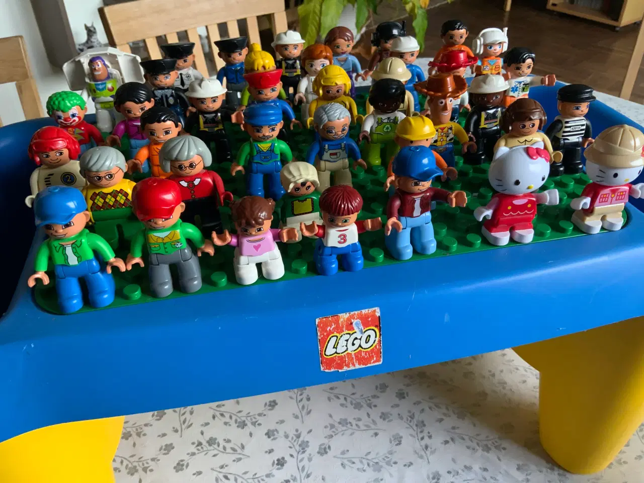 Billede 1 - 40 LEGO DUPLO FIGURER 