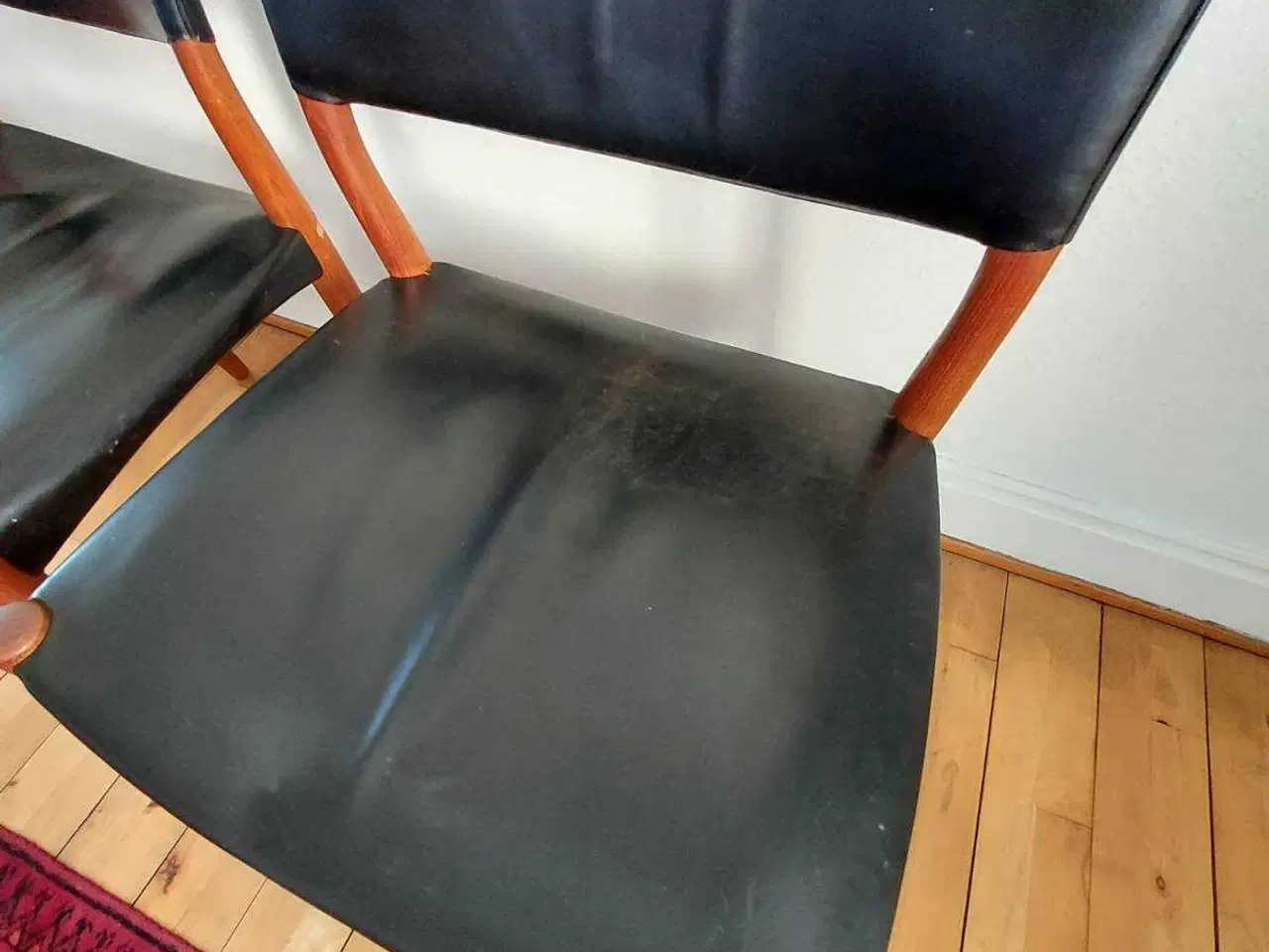 Billede 3 - Ejnar Larsen og A. Bender Madsen (Willy Beck) spis