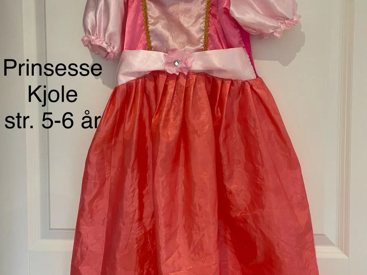 Billede 2 - Udklædning til fastelavn