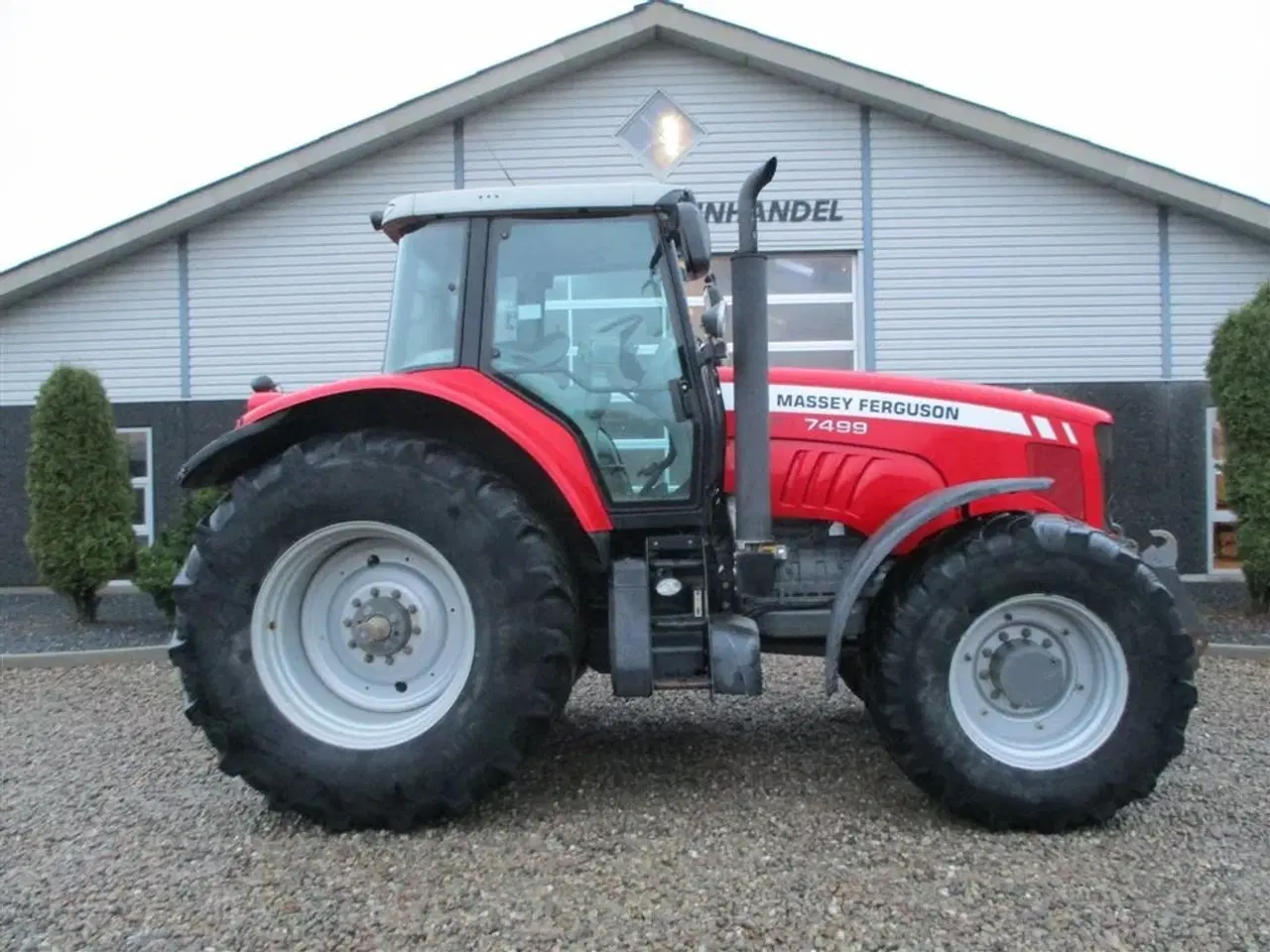 Billede 15 - Massey Ferguson 7499 Dyna VT med frontlift, affejederet foraksel og affejederet kabine på