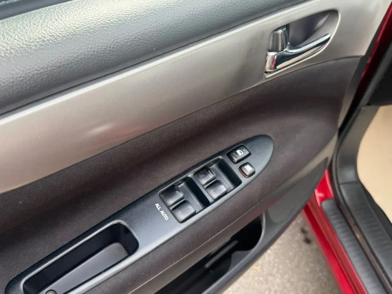 Billede 16 - Toyota Avensis Verso 2,0 D-4D 7prs