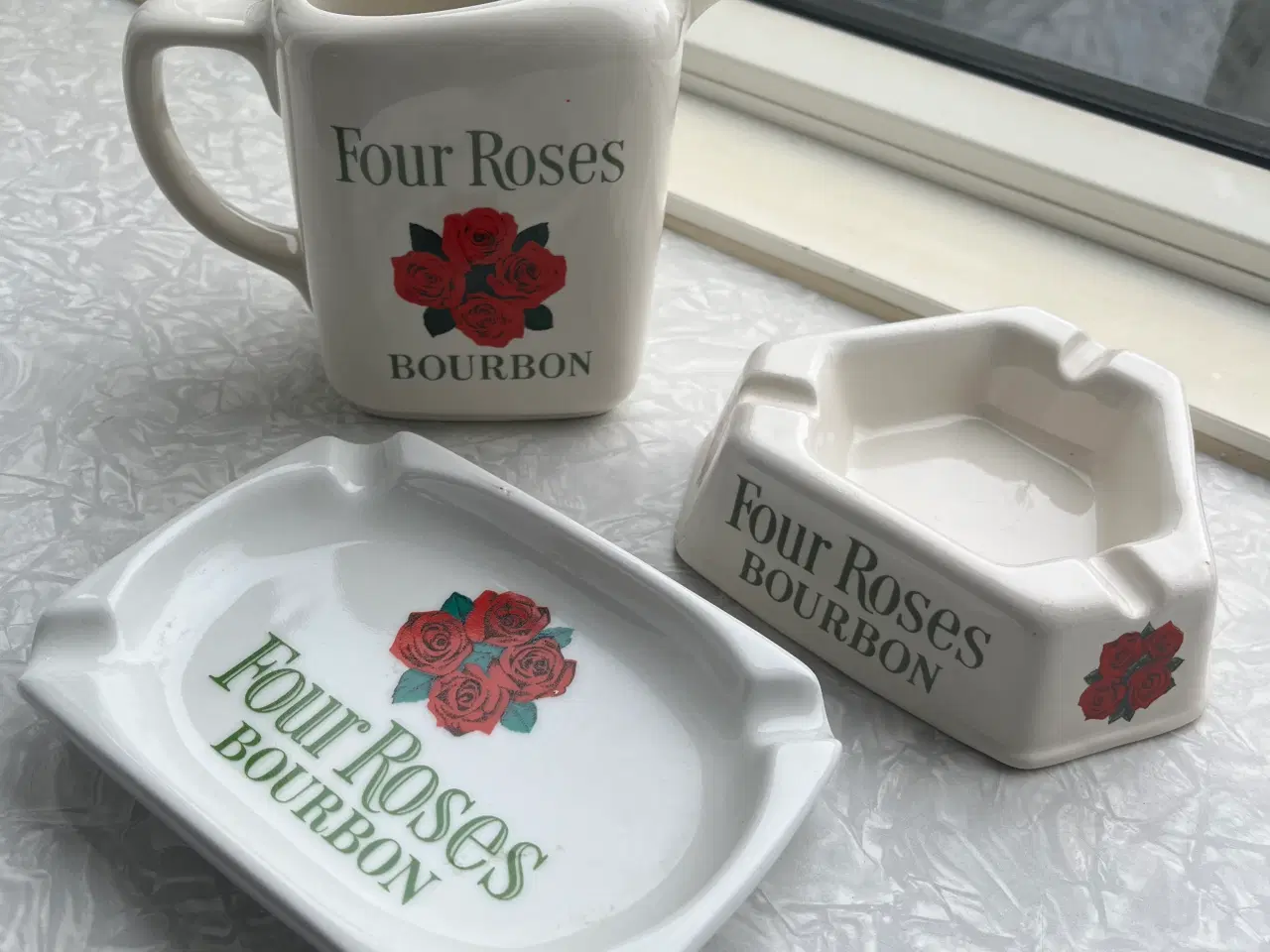 Billede 4 - Four Roses Bourbon keramik sæt