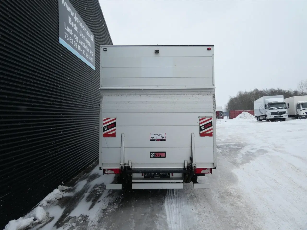 Billede 5 - Mercedes-Benz Sprinter 314 2,1 CDI A1 Alu kasse med lift 143HK Ladv./Chas. Aut.