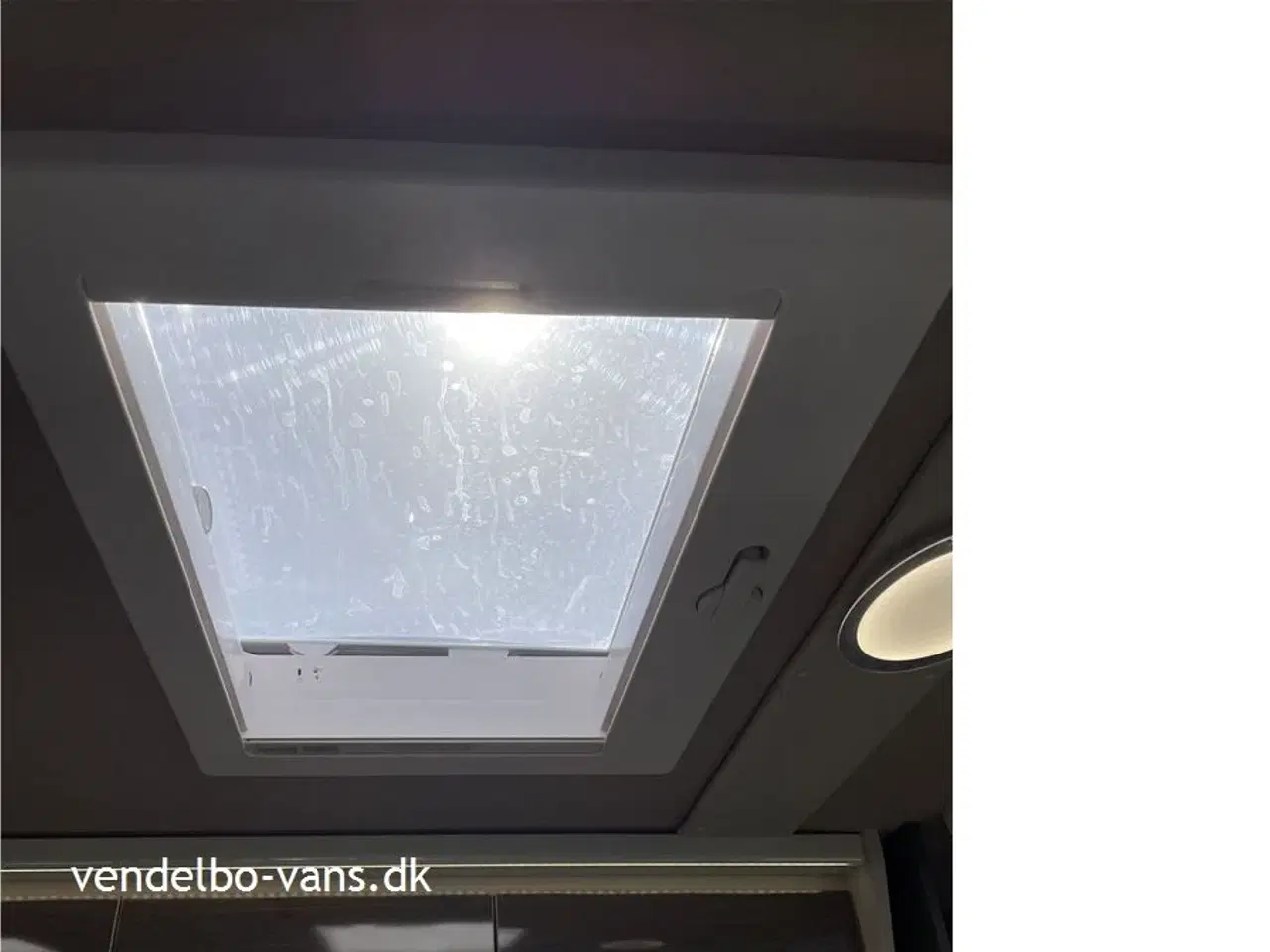 Billede 7 - 2022 - McLouis Mc4 873 G Matic   Enkeltsenge og stor garage - 9 trins automatgear - Anhængertræk