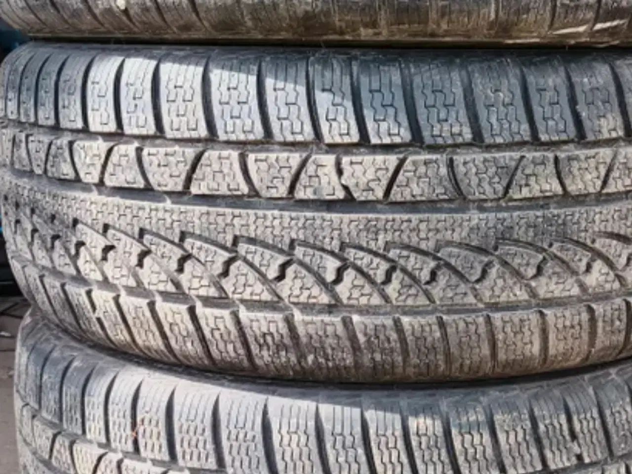 Billede 1 - Vinterdæk 235/50 R 19